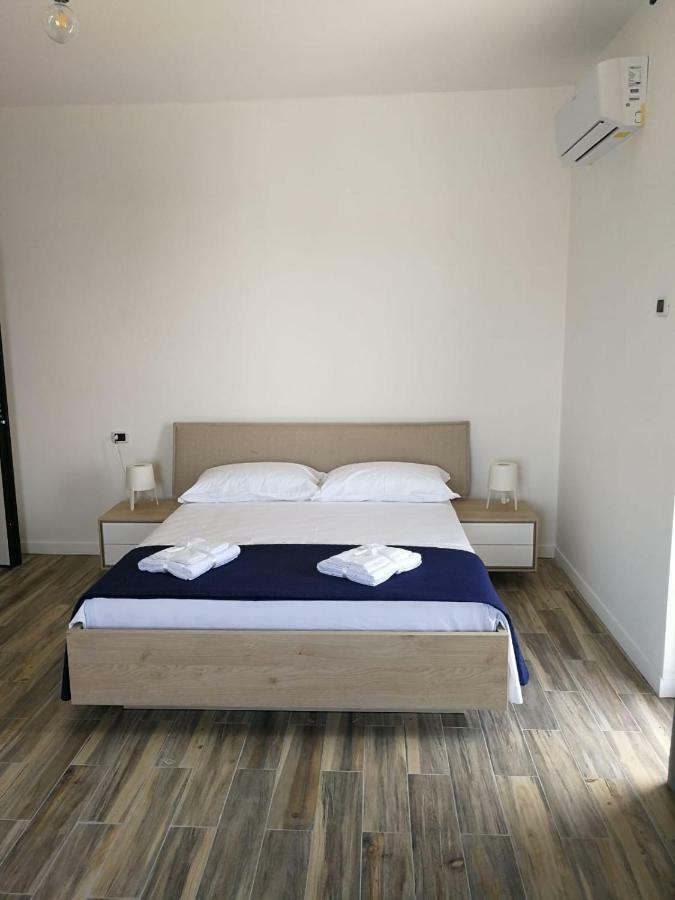 B&B Crispino เบลเวเดเร มาริตตีโม ภายนอก รูปภาพ
